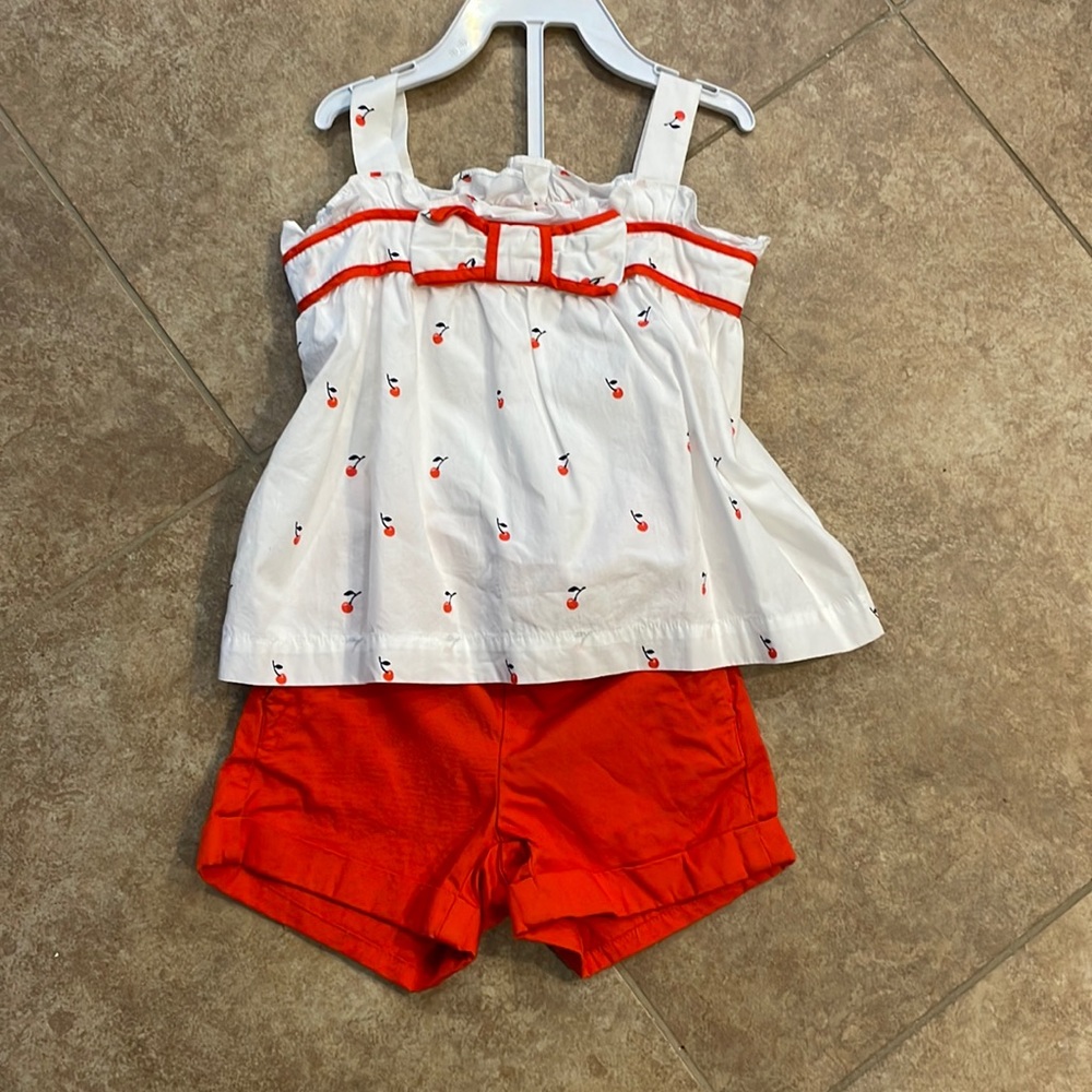 2 pc toddler girls set size 3 - cherries with an orangey red shorts.